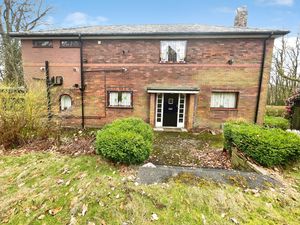 Front External- click for photo gallery